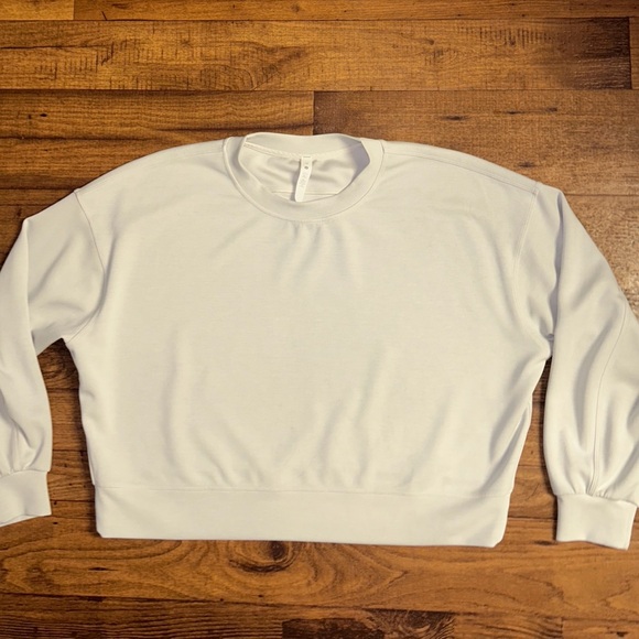 lululemon athletica Sweaters - Lululemon ~ Size 12 ~ Ivory White ~ Oversized Softstreme Crop Sweatshirt